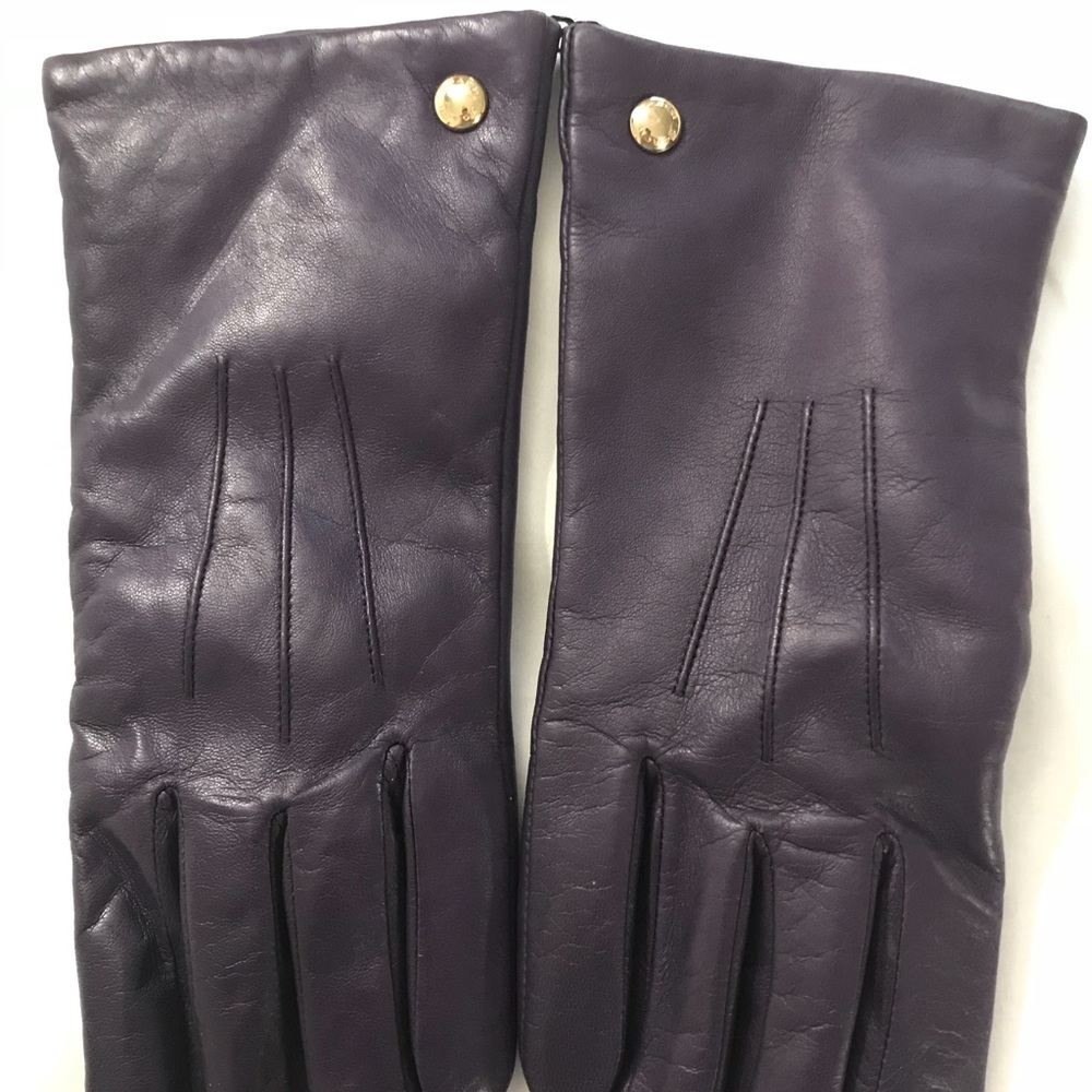 Coach🧤 - Picture 10 of 14